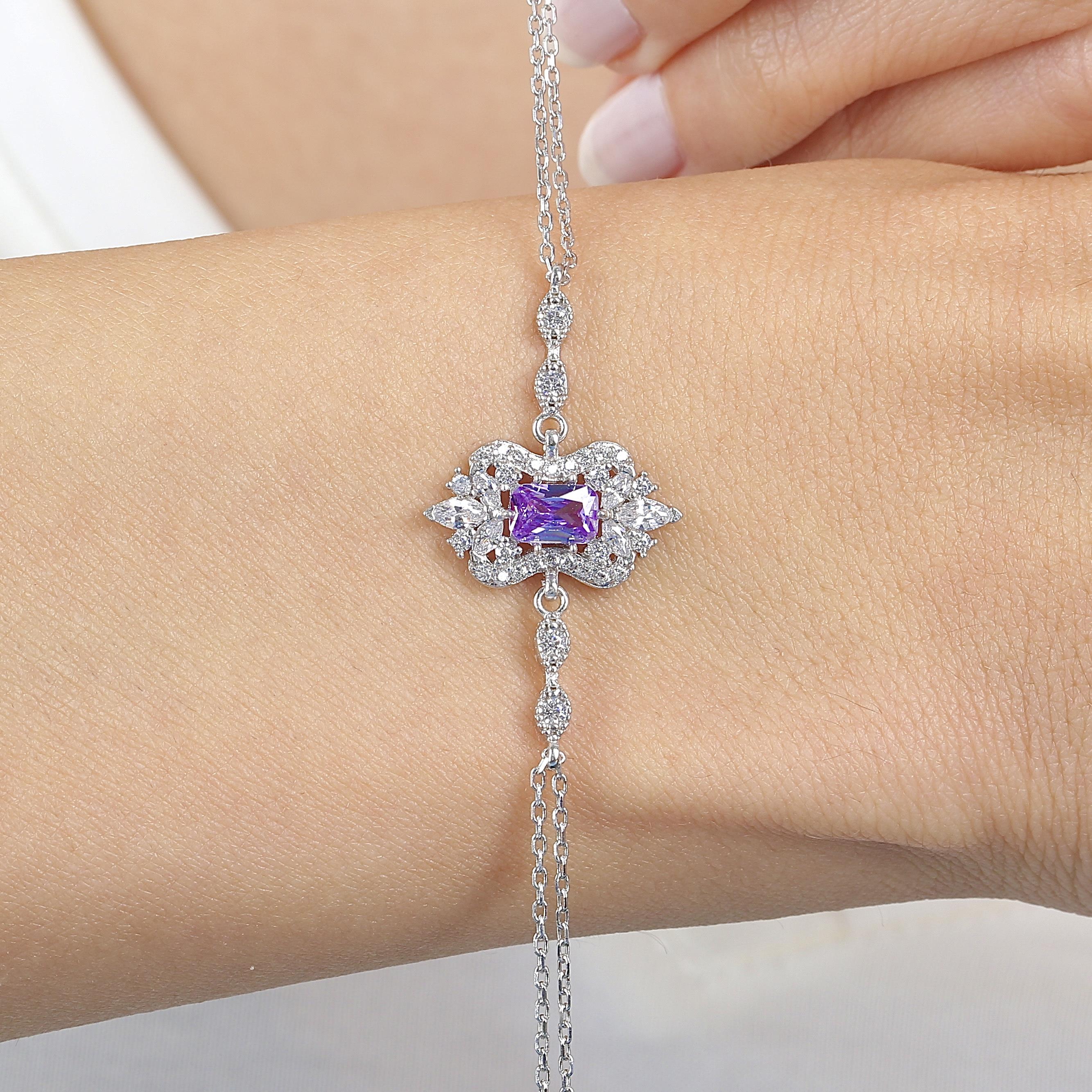 Noble Sparkle Classic Vintage Silver Bracelet with Lilac Stones